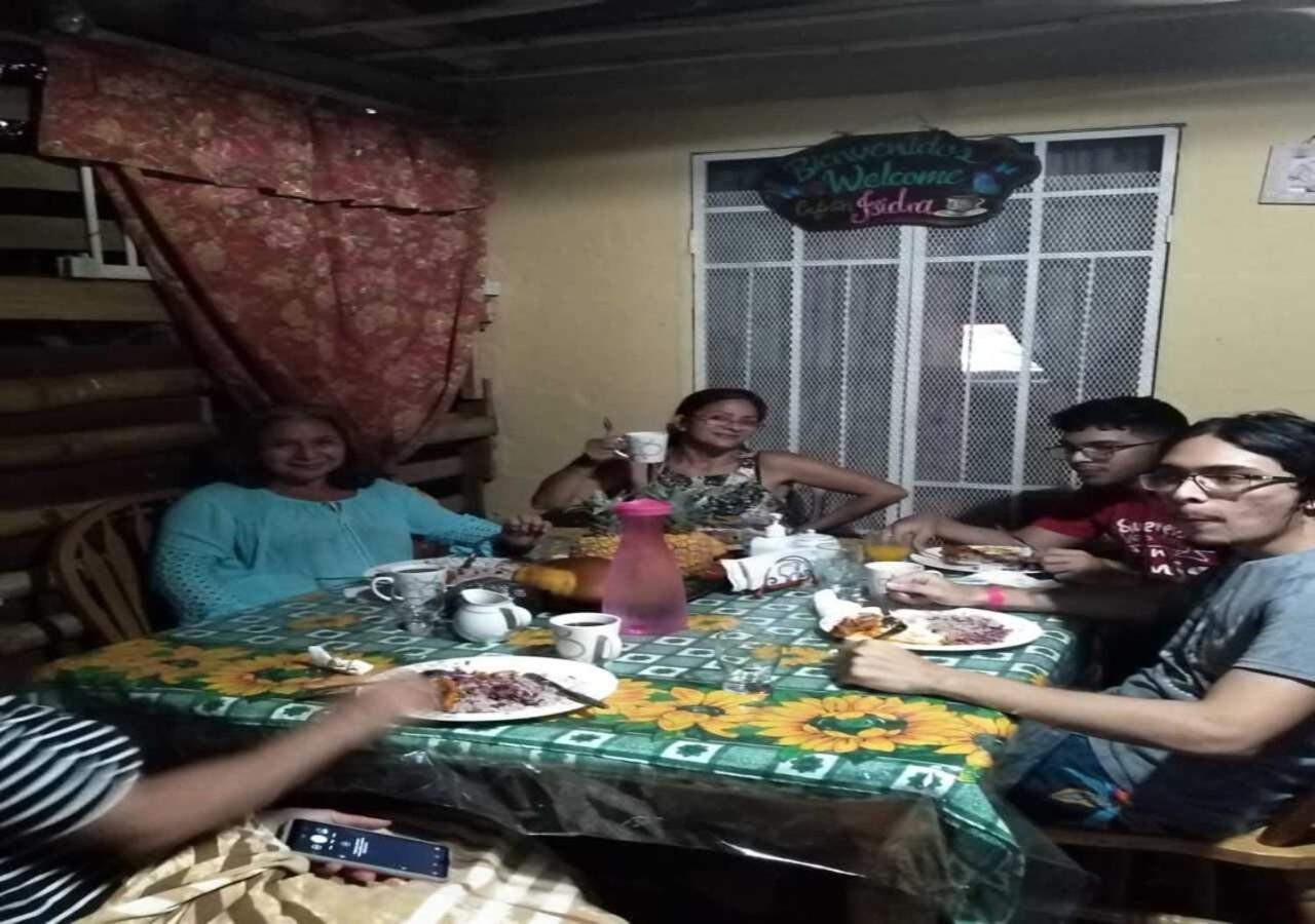 Hostal Familiar El Ángel Panamá B&B Pajonal Arriba Esterno foto