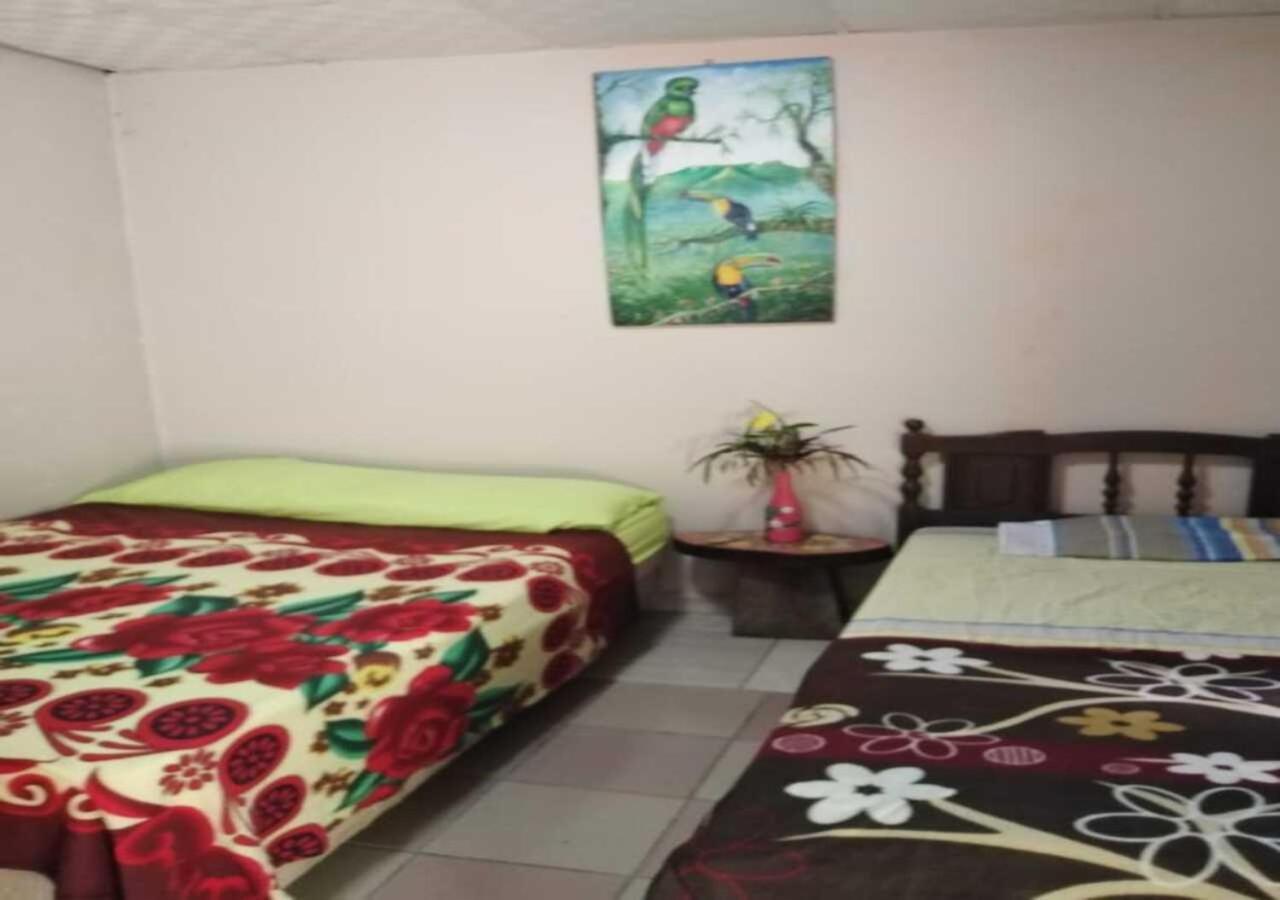 Hostal Familiar El Ángel Panamá B&B Pajonal Arriba Esterno foto